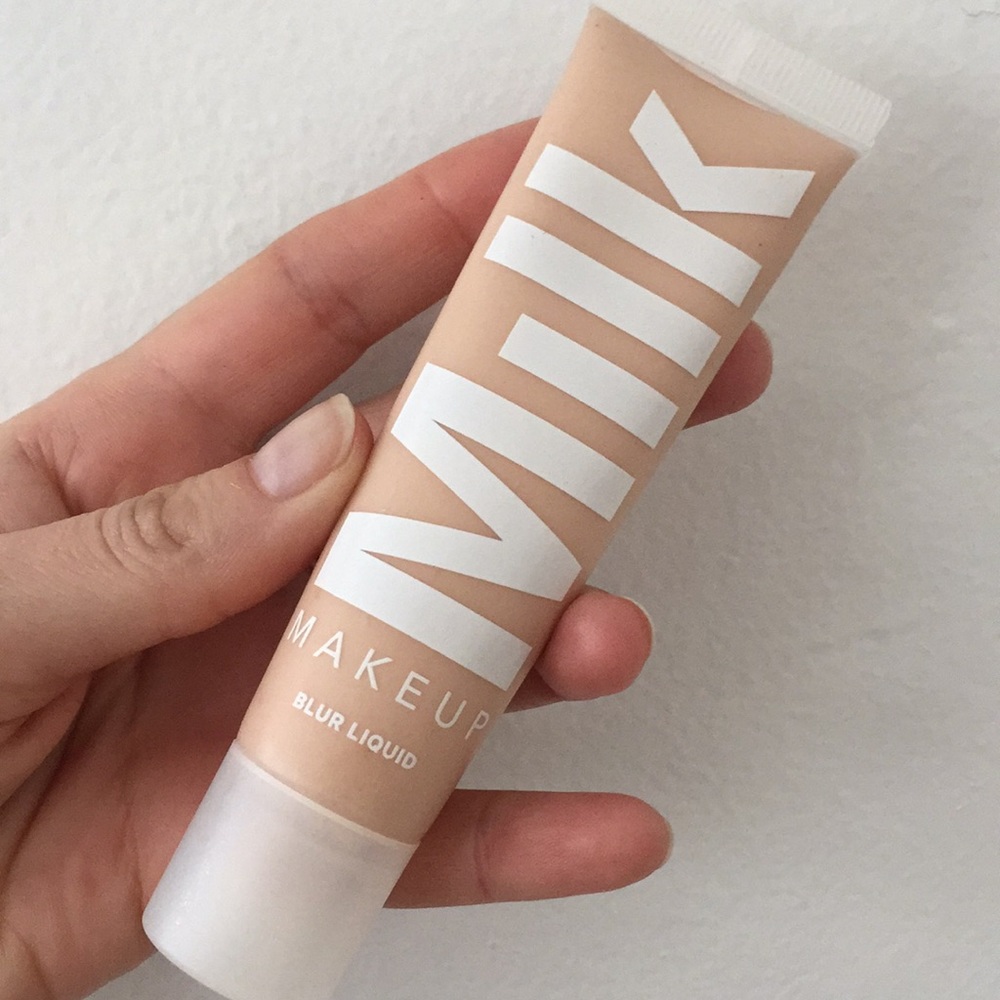 Milk Blur Liquid Matte Foundation Ivory